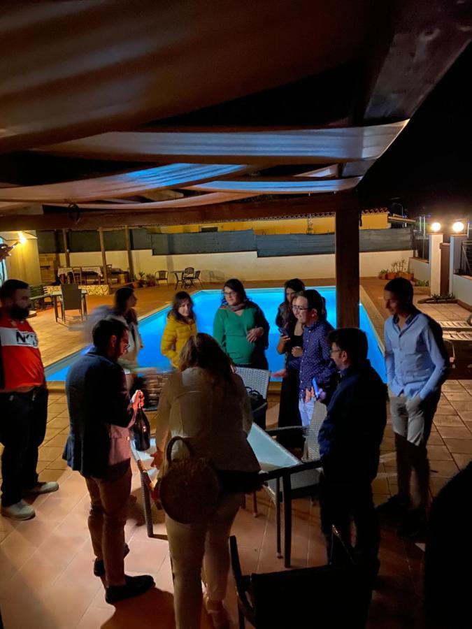 Locanda Rurale Santa Marta 阿沃拉 外观 照片