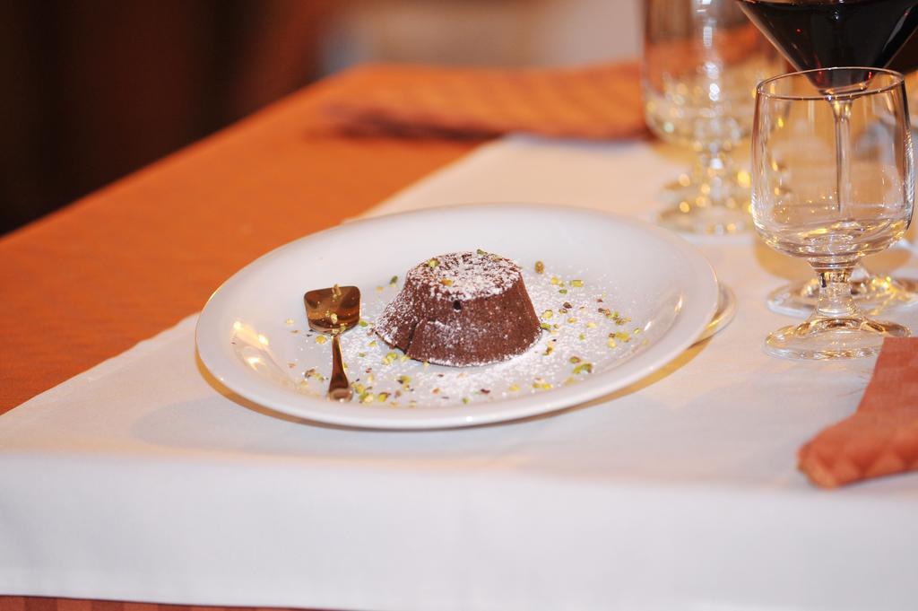 Locanda Rurale Santa Marta 阿沃拉 外观 照片