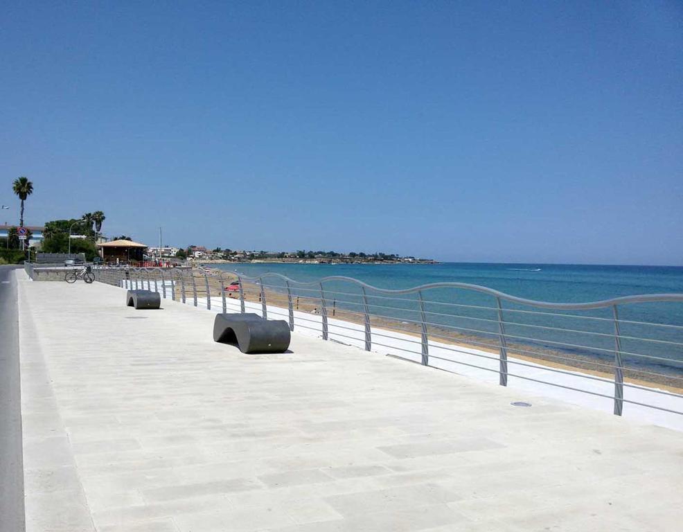 Locanda Rurale Santa Marta 阿沃拉 外观 照片